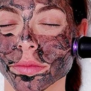 SOIN DU VISAGE AU CHARBON ACTIF