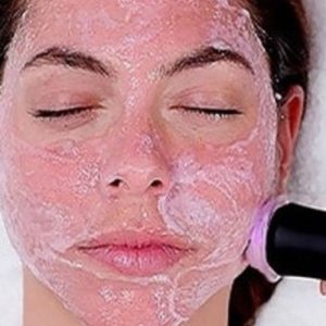 SOIN DU VISAGE AUX ALGUES ROUGES